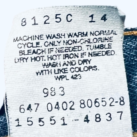 🌻VINTAGE Levi's Women's 550 Cotton Relaxed Fit Tapered Leg Jeans - Picture 10 of 10